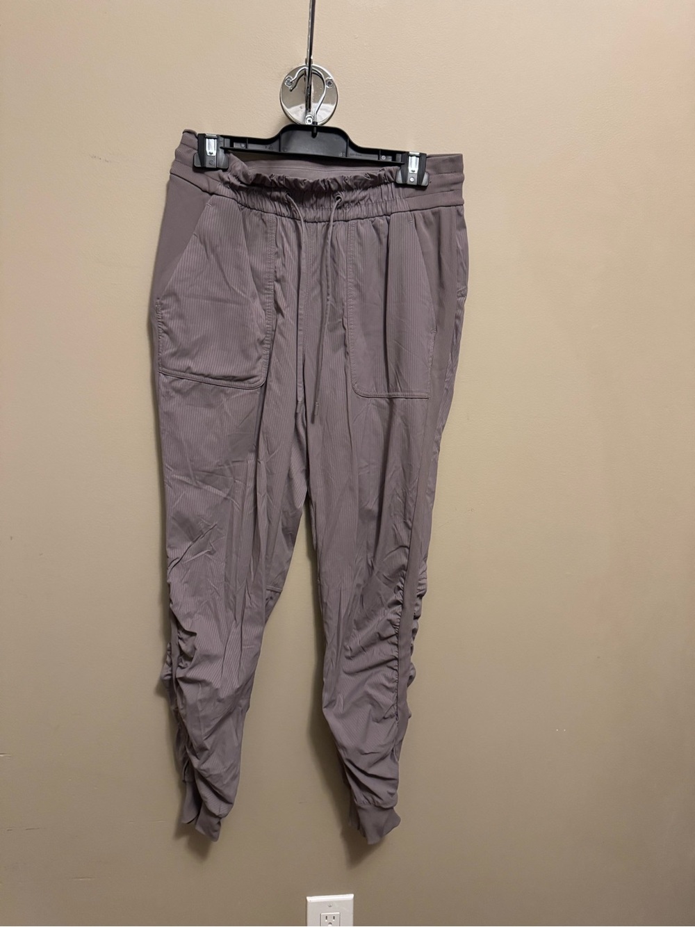 lululemon athletica Mauve Ruched Dance Jogger Pants